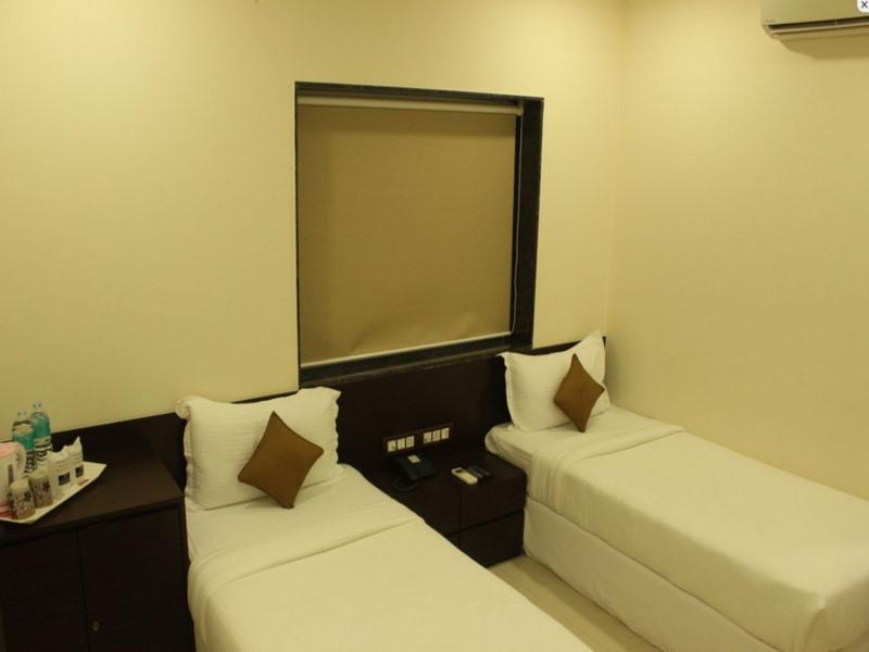 Oyo 16703 Hotel The Platinum Calcutta Extérieur photo