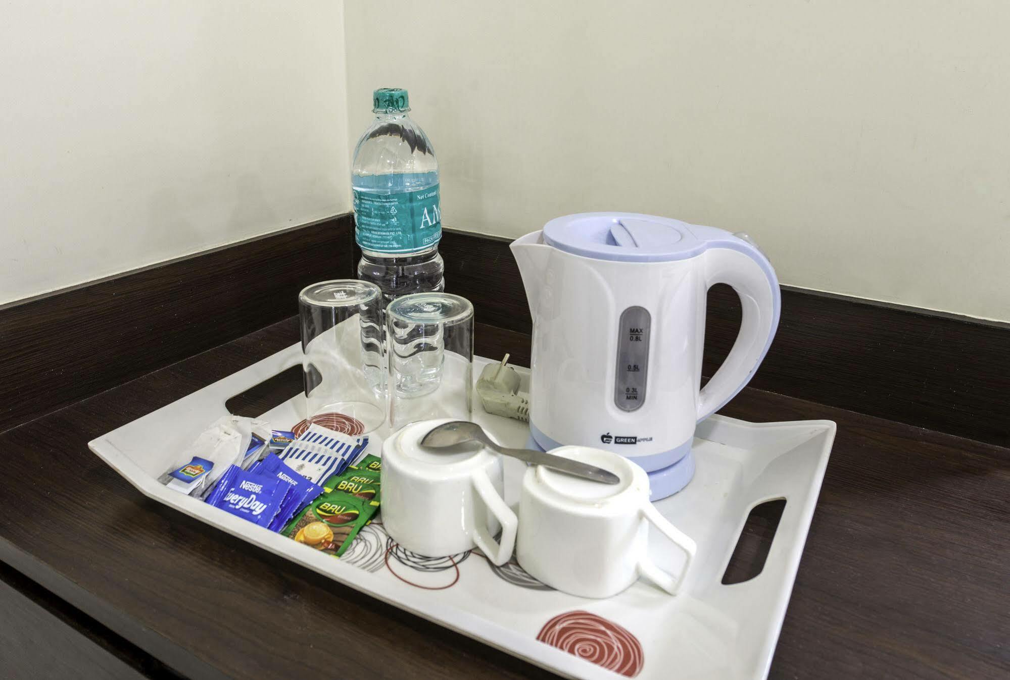 Oyo 16703 Hotel The Platinum Calcutta Extérieur photo